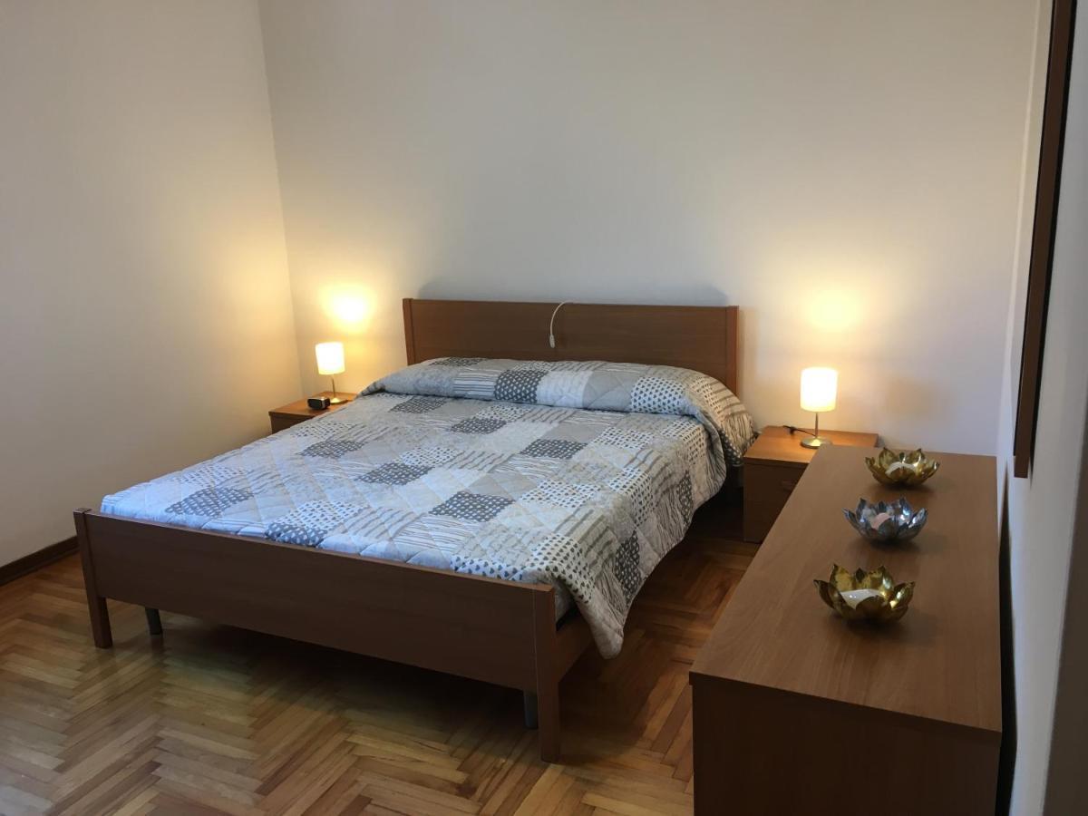 Appartamento Vittoria 奥斯塔 外观 照片